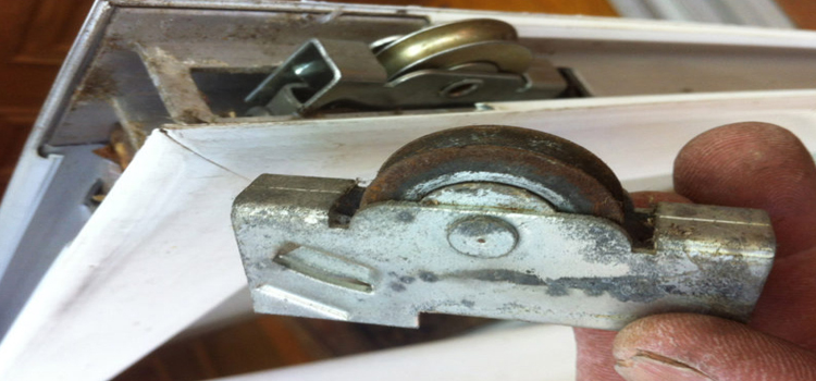 screen door roller repair in Lombard, IL